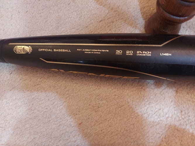Used USSSA Certified 2020 AXE Composite Avenge Bat (-10) 20 oz 30"