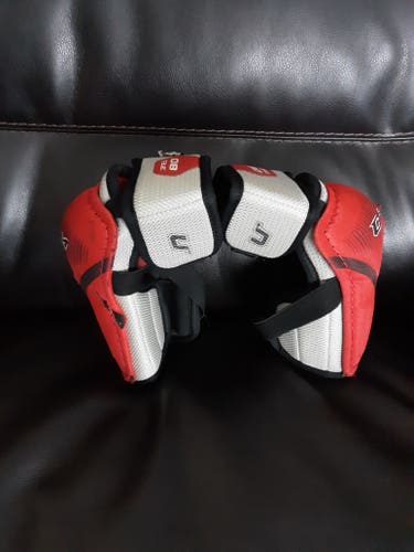 Senior Medium CCM U+ CL Elbow Pads