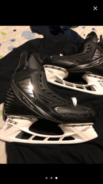 Senior True Regular Width Pro Stock Size 8.5 Pro Custom Hockey Skates