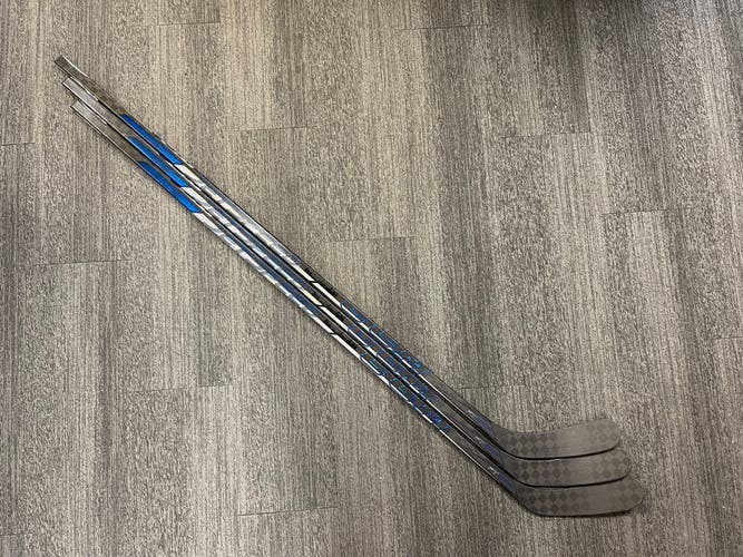 *RARE* New CCM Jetspeed FT4 Pro Custom Blue Auston Matthews PAPI 34 - Toronto Skyline *ONLY 1 STICK*