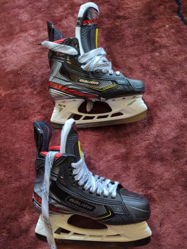 Junior New Bauer Vapor 2X Pro Hockey Skates Regular Width Size 3