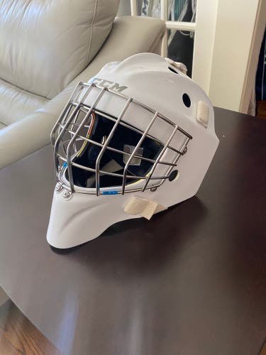 CCM Axis pro goalie mask