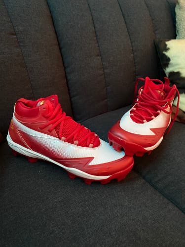 Men's Molded Cleats Mid Top