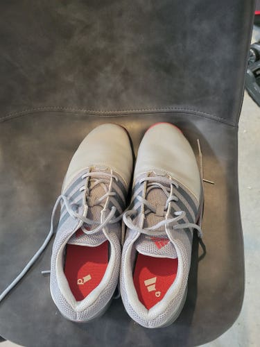 New Men's Size 12.5 (Women's 13.5) Adidas Golf Shoes