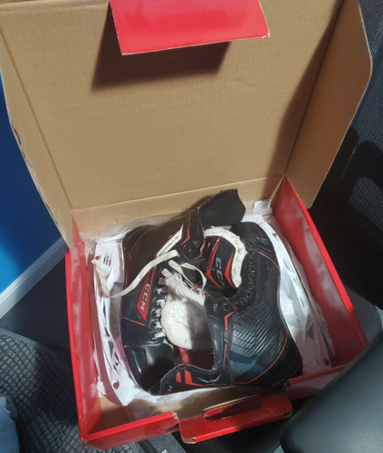 Used Senior CCM JetSpeed 270 Hockey Skates Regular Width Size 8
