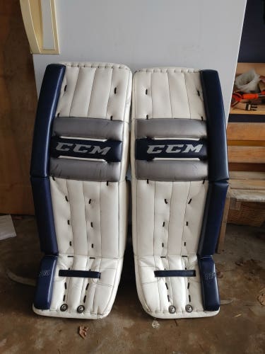33+1" CCM Retro flex Goalie pads and trapper Vaughn blocker