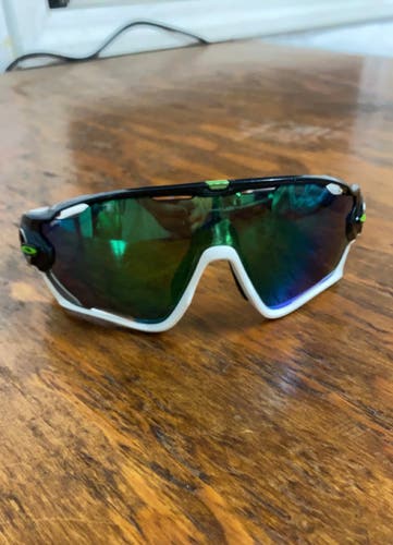 Oakley Jawbreaker Sunglasses
