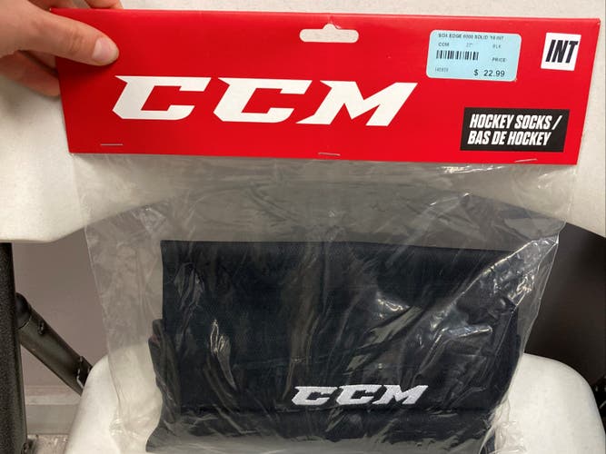 New CCM Sock and Bauer Neck Guard Bundle