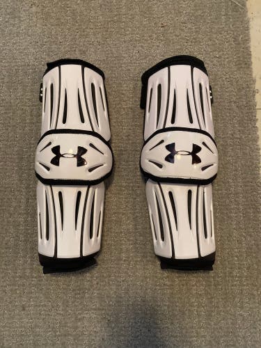 Under Armour Arm Guards/Pads