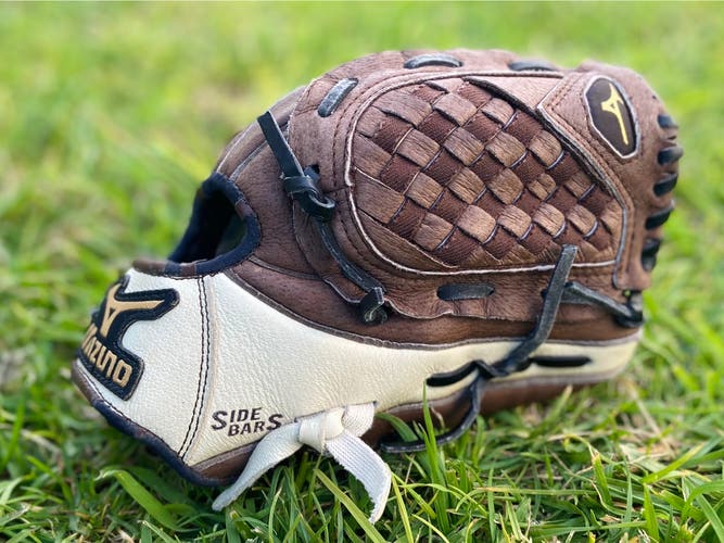 Mizuno prospect baseball glove