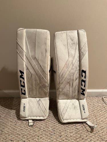 Used 26" CCM Goalie Leg Pads