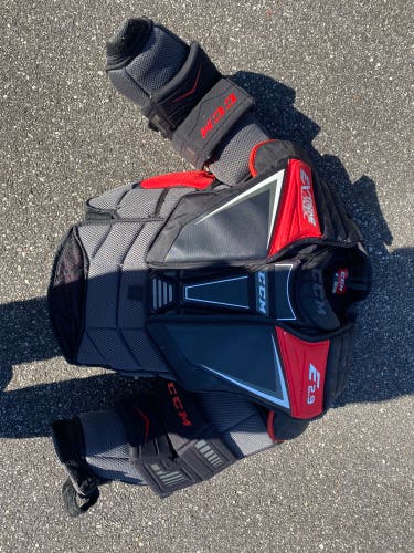 CCM Extreme Flex Shield 2.9 Senior Goalie Chest & Arm Protector