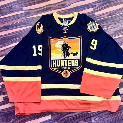 Mandalorian “Hunters” Goalie Cut By Geeky Jerseys