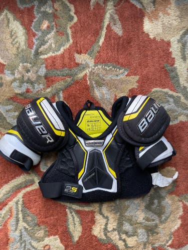 Used Youth Large Bauer Supreme 2S Pro Shoulder Pads