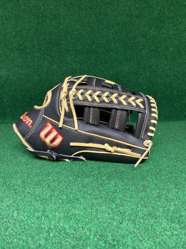 Outfield 12.75" A2000 Baseball Glove