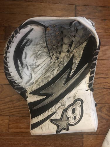 Used Full Right Brian's S Series Glove