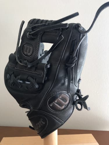 Wilson A1K Dustin Pedroia Game Spec RHT 11.5”