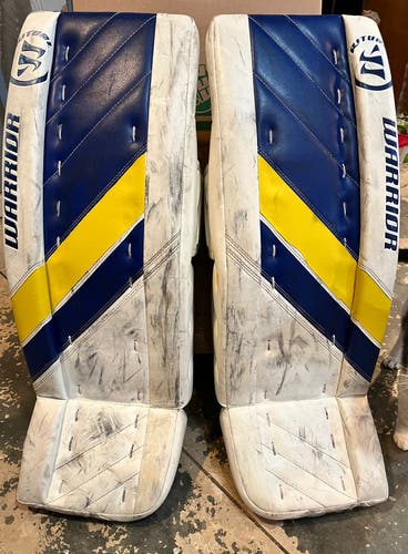 (Shipping Discount)Warrior R/G4 Goalie Leg Pads - 31+1 (INT)