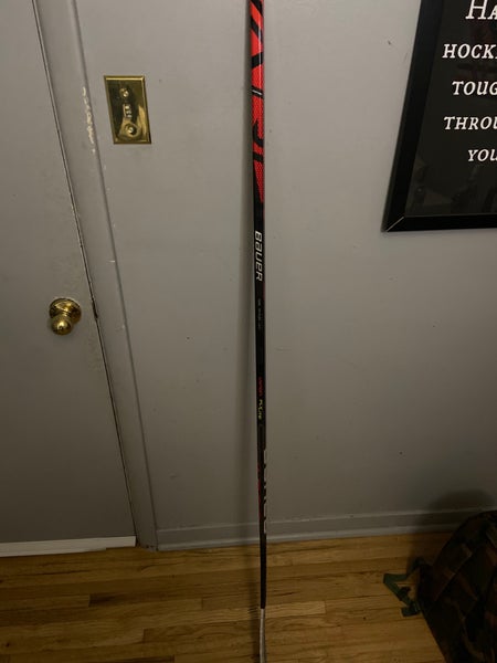 Senior Right Handed Toe Pattern Vapor FlyLite Hockey Stick