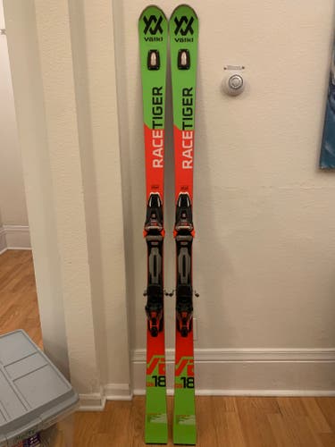 Used 2019 Volkl Racing Racetiger GS Skis With Bindings Max Din 12