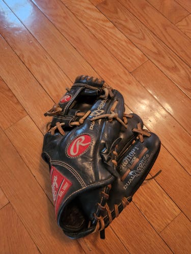 Used Rawlings Right Hand Throw Infield Heart of the Hide Baseball Glove 11"
