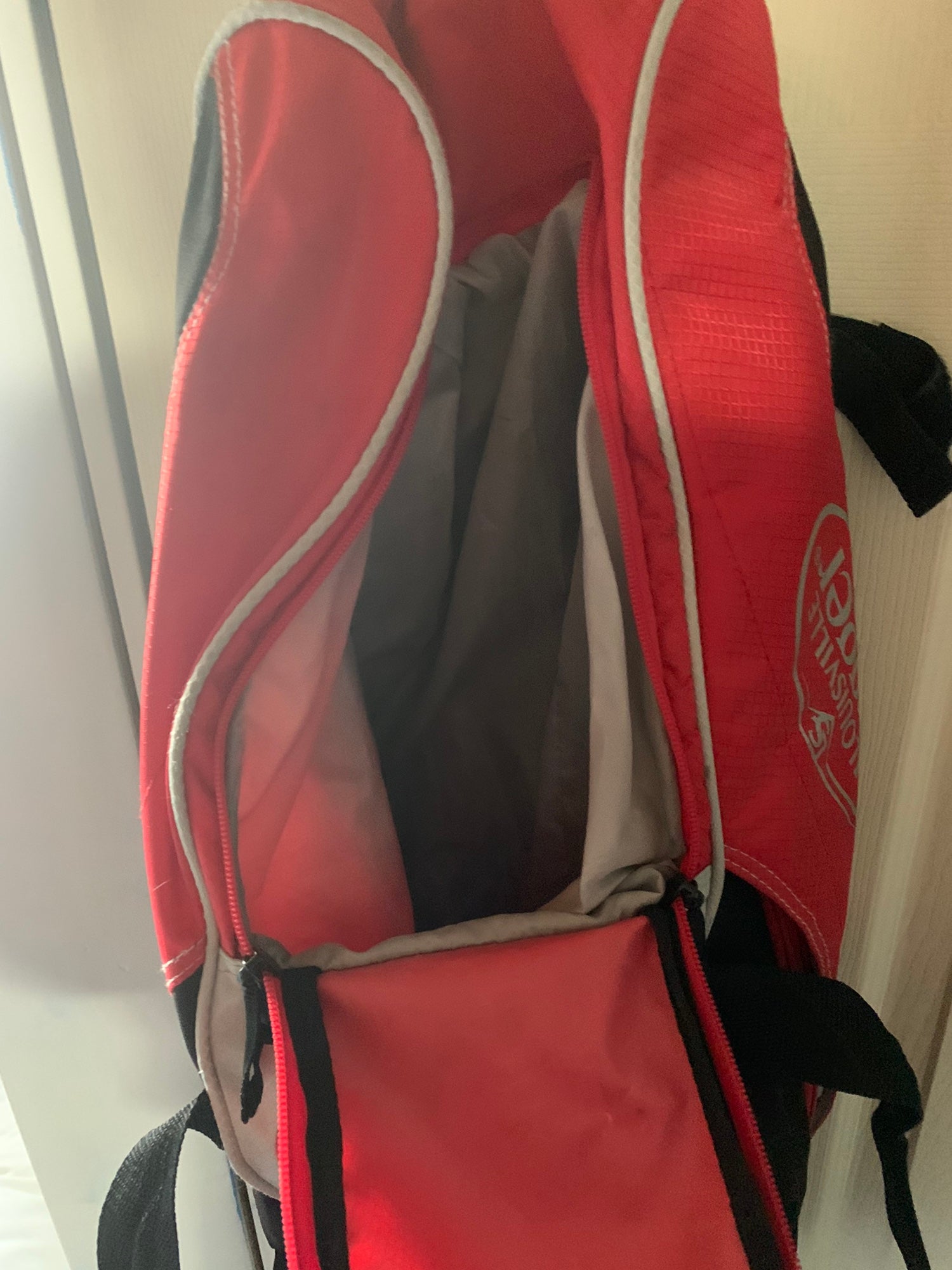 Louisville Slugger Red Gray SABPK Stick Pack Baseball Bat Bag Backpack  DAMAGED