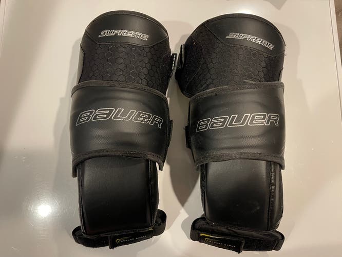 Bauer Supreme Senior Goalie Knee Guards