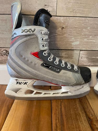 Bauer Vapor XXV Junior Size 5.5D Hockey Skates
