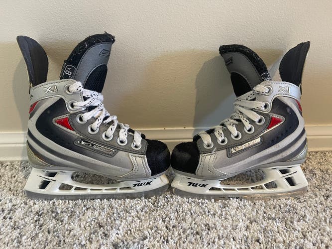 Bauer Vapor XII Youth Skates Size 8D
