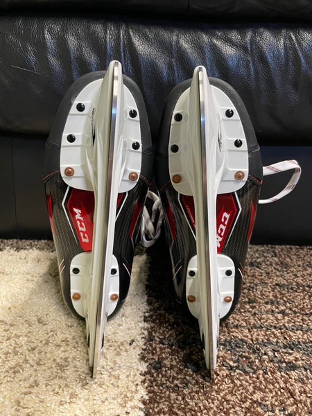 CCM JetSpeed FT2 Junior Hockey Skates 4.5 D