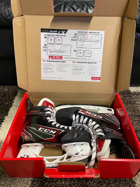 CCM JetSpeed FT2 Junior Hockey Skates 4.5 D