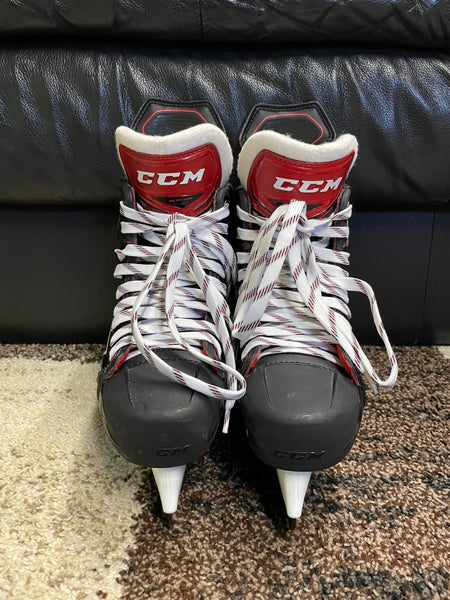 CCM JetSpeed FT2 Junior Hockey Skates 4.5 D