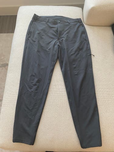 Mack Weldon Charcoal Pants (L)