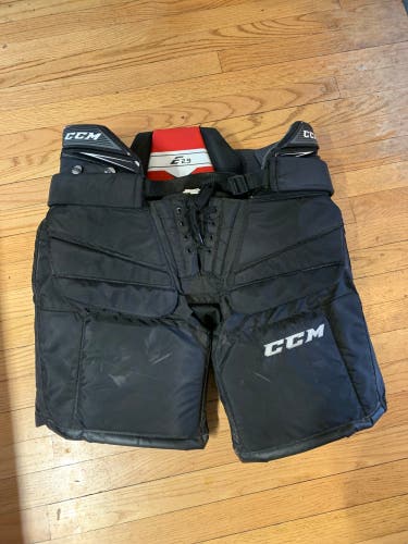 Used Medium CCM e2.9 Hockey Goalie Pants