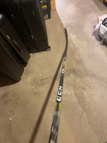 Senior Right Handed Toe Pattern Pro Stock Super Tacks Hockey Stick