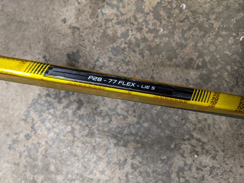 Two (2) New SR Bauer Right Handed Supreme UltraSonic Hockey Stick P28 77 flex Toe Pattern