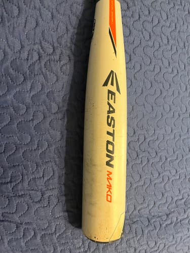 Used USSSA Certified Easton (-10) 18 oz 28" Mako Bat