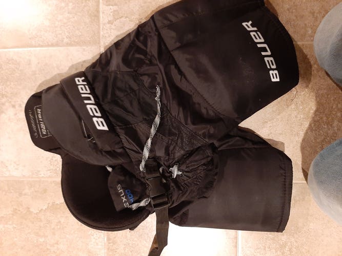 Junior Used XS Bauer Hockey Pants