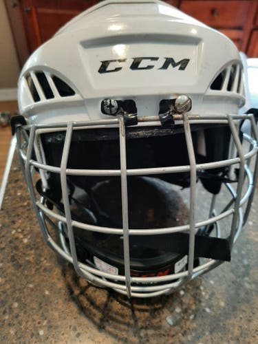 Used Medium CCM FL40 Helmet