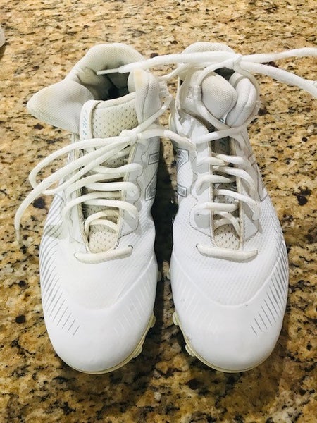 White Youth Used Unisex Size 6.0 (Women's 7.0) Molded Cleats New Balance High Top Freeze