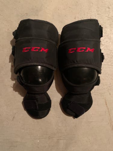 Used CCM KP 500 Knee Pads