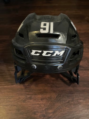 John Tavares CCM Resistance Pro Hockey Helmet Senior Medium