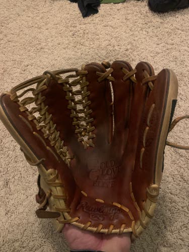 Rawlings Gold Glove Elite Outfield