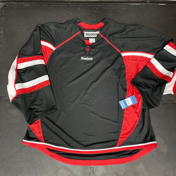 New Reebok Goalie Cut Practice Jersey • Size Men’s L/XL • Chicago Blackhawks