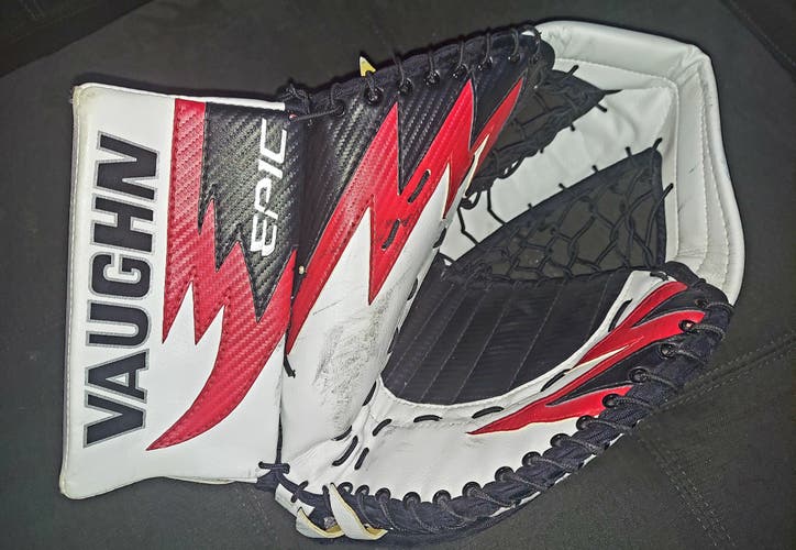 Vaughn Epic 8606 Glove/Blocker Set