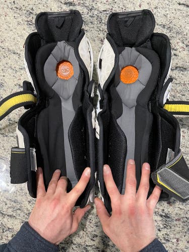 CCM Pro Stock Ultra Tacks Shin Pads