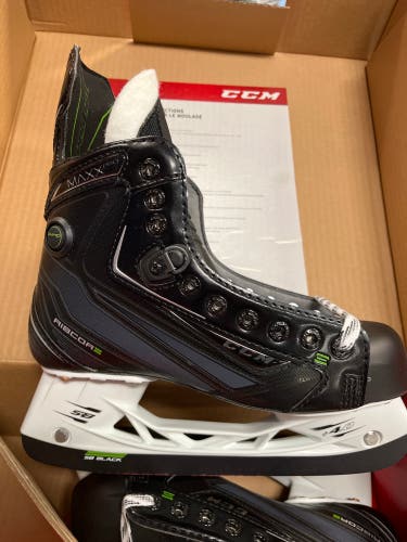 Junior CCM Regular Width  Size 4.5 Ribcore Maxx Pro  Hockey Skates