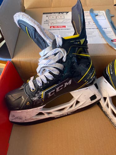 CCM jr Super Tach AS3 size 3.5 D