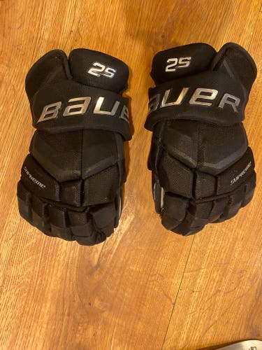Bauer 14"  Supreme 2S Gloves