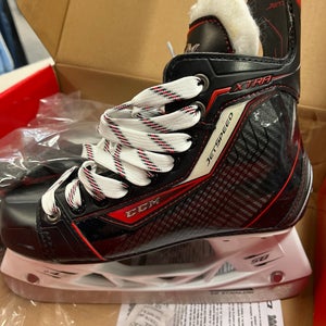 Junior CCM Regular Width  Size 3.5 JetSpeed Xtra Hockey Skates